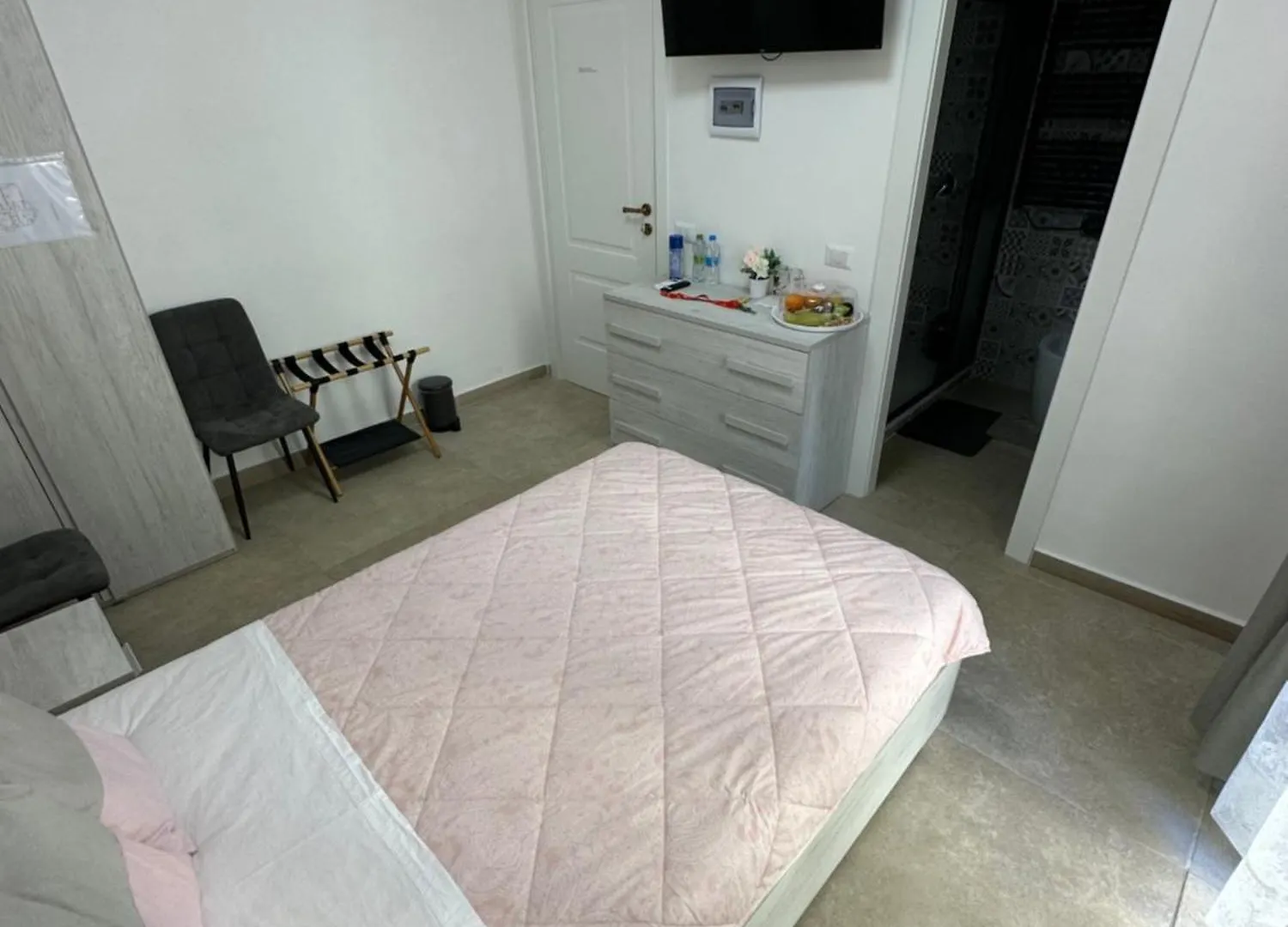Youroominrome Rome