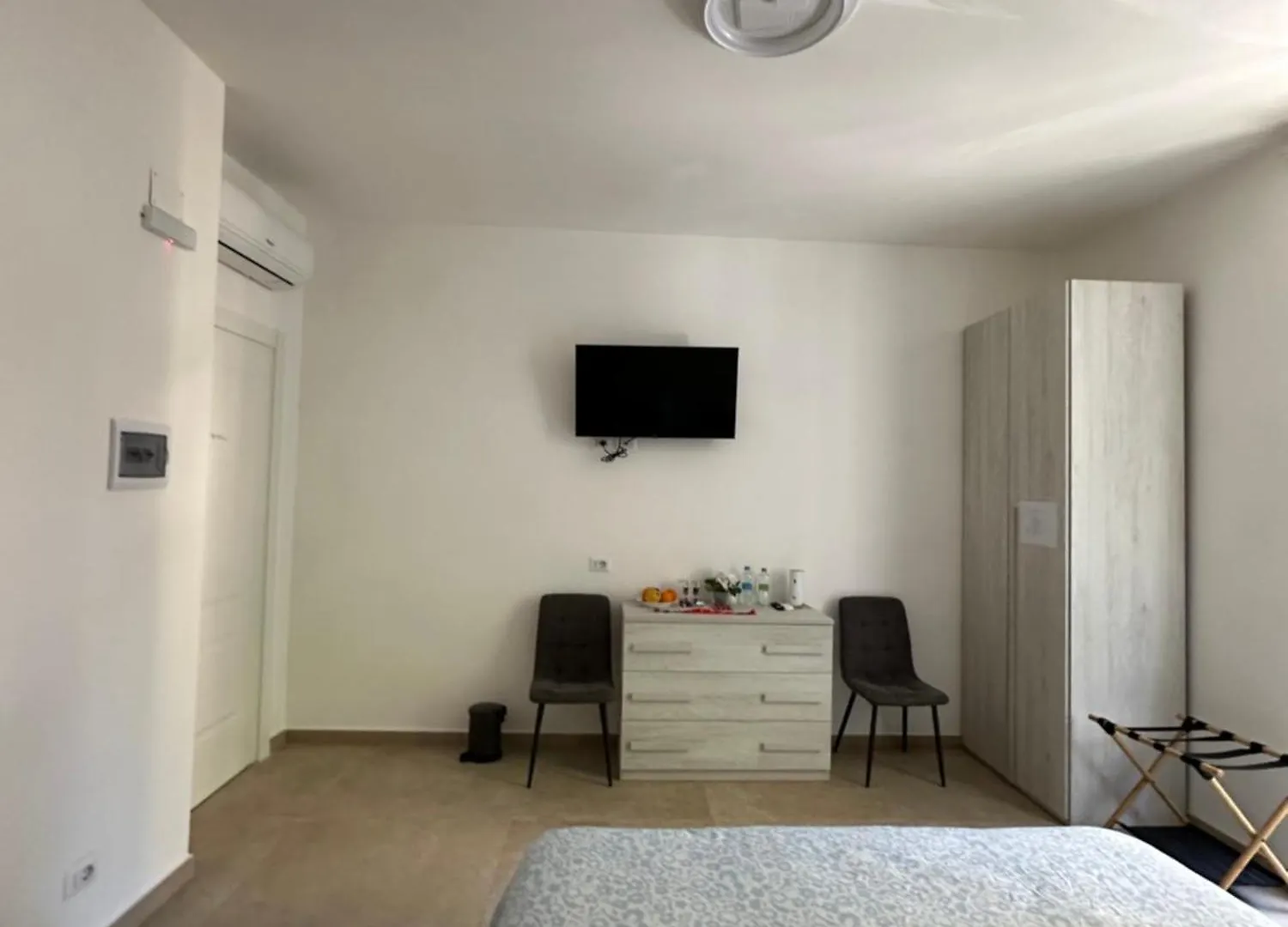 Youroominrome Italy
