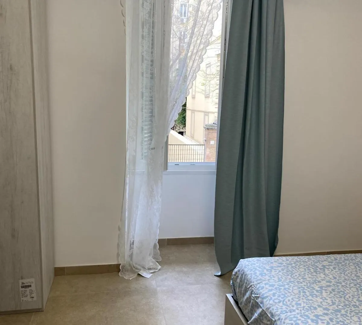 Guest house Youroominrome